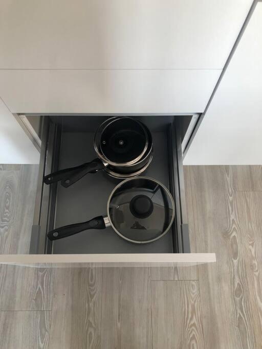 3 Bedroom Apartment Free Parking マンチェスター エクステリア 写真